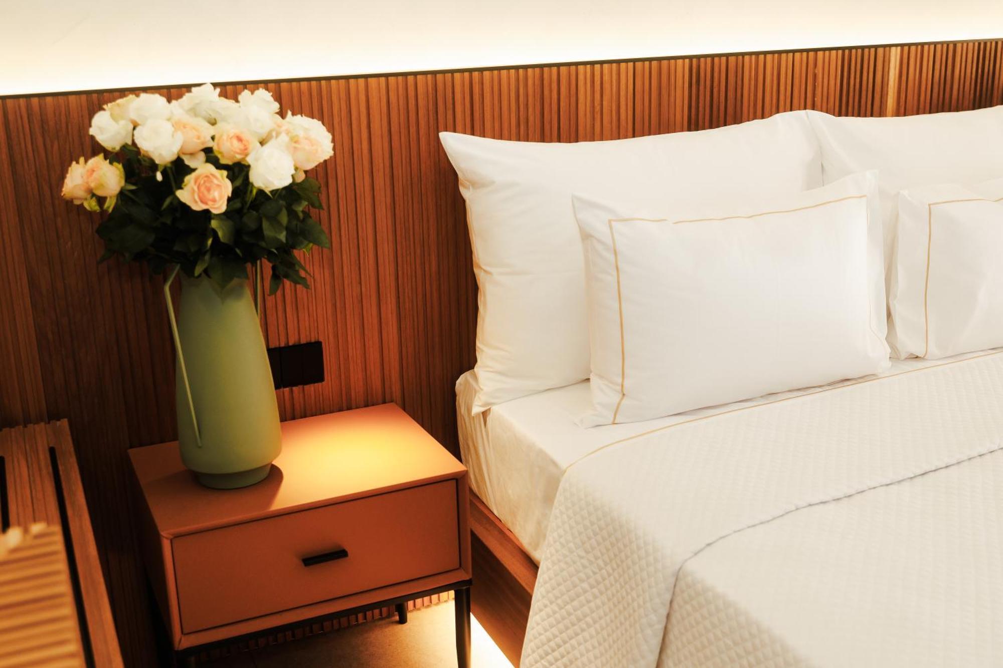 M Boutique Hotel - Designed For Adults Paphos Rum bild