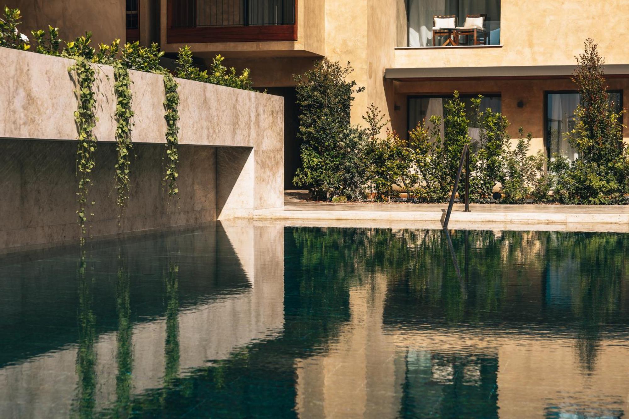 M Boutique Hotel - Designed For Adults Paphos Exteriör bild